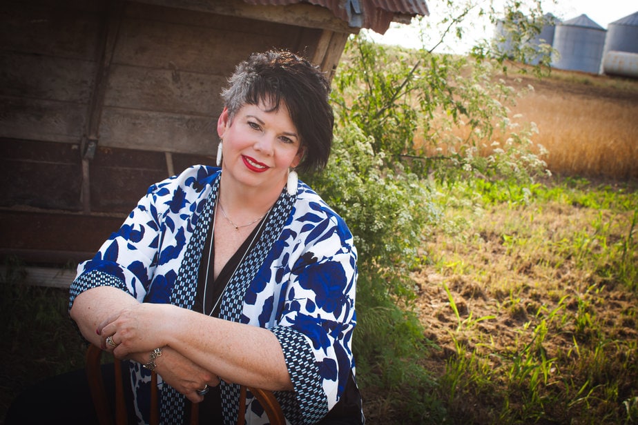 Rayna Nieses, author photo